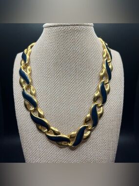 1980s Gold and Navy Chain Link Necklace - Women's Jewelry. Light weight